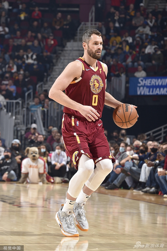 能展现出他 能展现出他