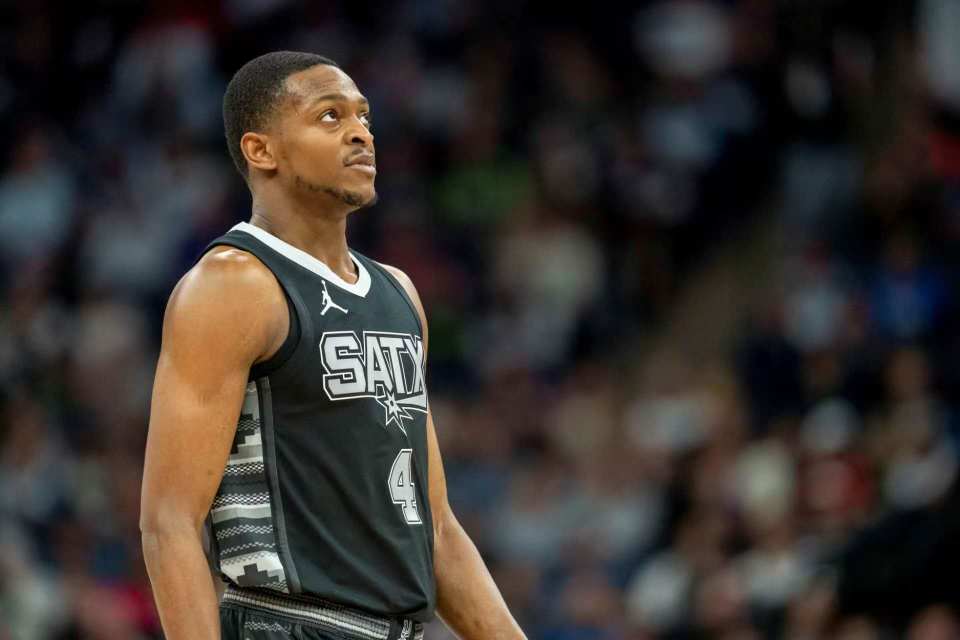 的整体输出 的整体输出